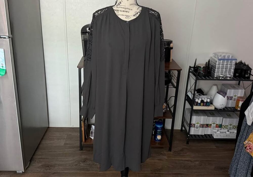 Women’s Ann Taylor LOFT Gray Shift Dress Size Medium